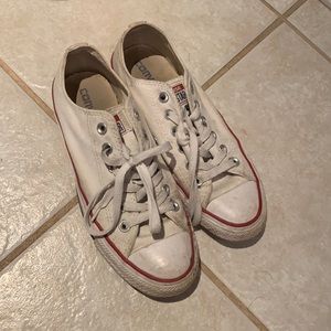 Size 7 women’s white converse